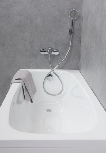 Ванна акриловая BelBagno BB102 170 x 70 см