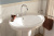 Раковина Villeroy&Boch Amadea 7185 A1R1, 75 x 57 см, с 3 отверстиями под смеситель Раковина Villeroy&Boch Amadea 7185 A1R1, 75 x 57 см, с 3 отверстиями под смеситель