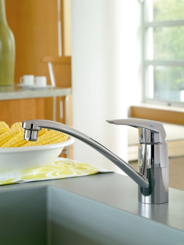 Смеситель Grohe Eurodisc New 33770 001 кухонный для мойки